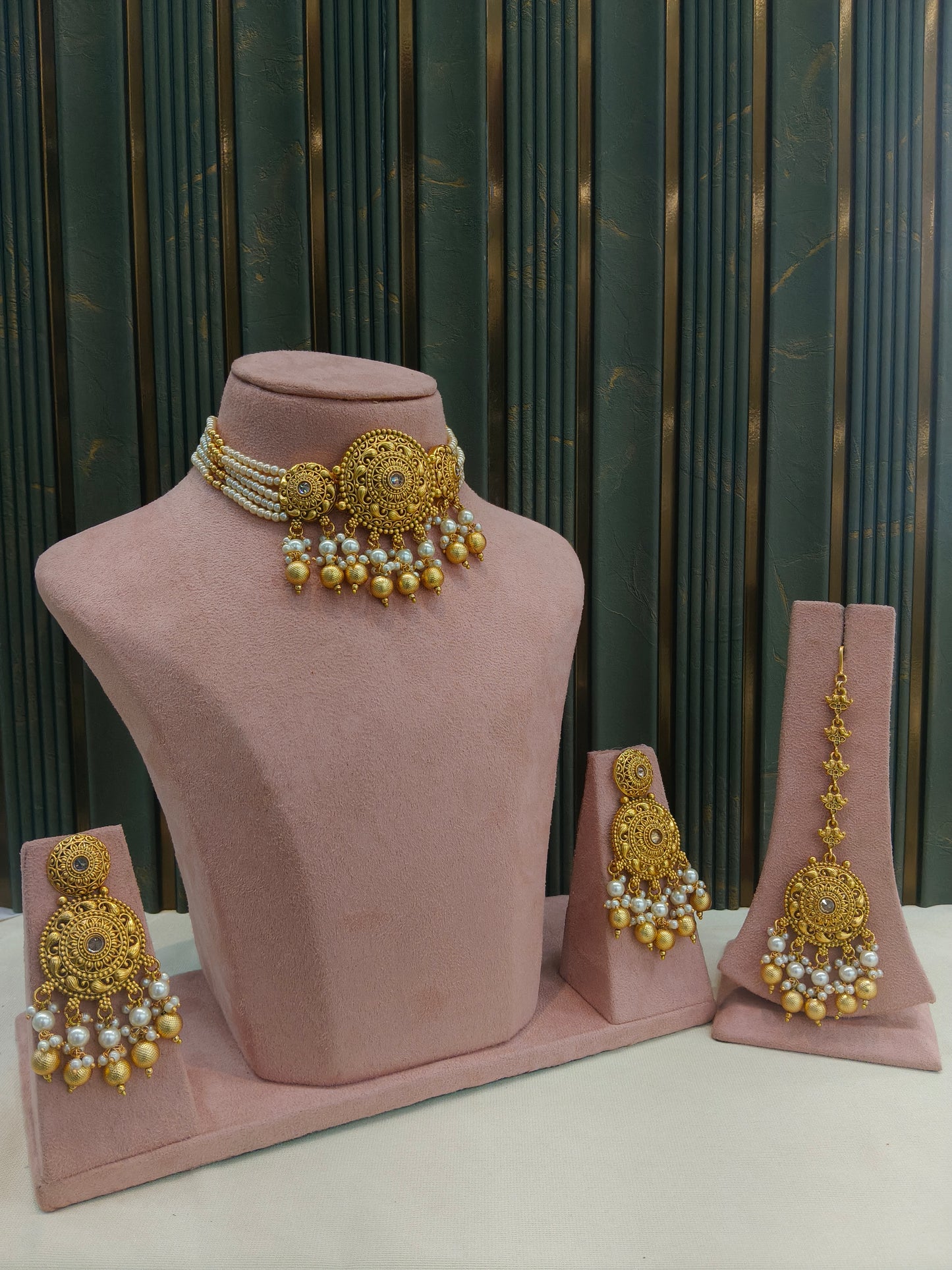 Gold  Polki  Choker Jewellery Lipi Set