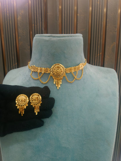 Gold Forming Jewellery Sohi Choker Set