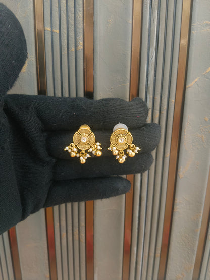 Gold Polki Yaad Earrings