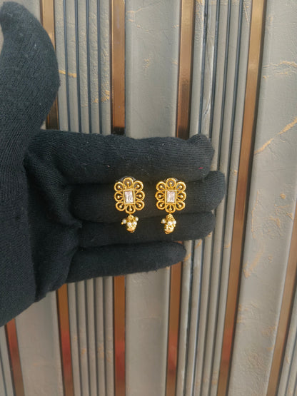 Gold Polki Yaad Earrings