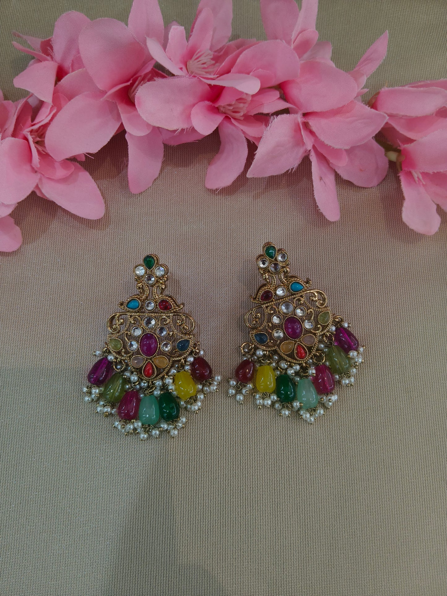 Antique Kundan Bollywood Cora Earrings