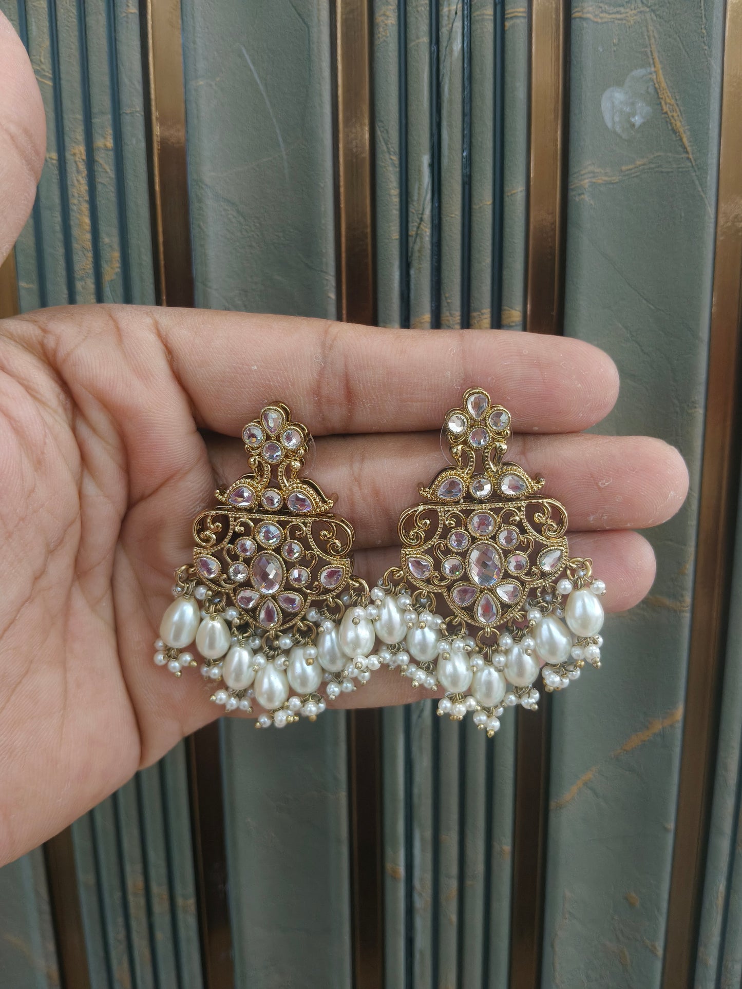 Antique Kundan Bollywood Cora Earrings