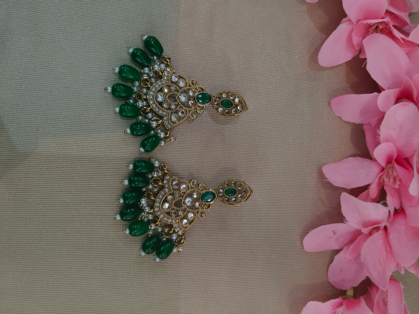 Antique Kundan Bollywood  Sonam Earrings