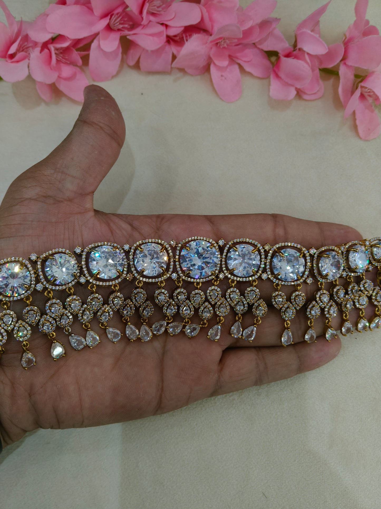 Antique White CZ Stone Choker Jewellery Orika Set