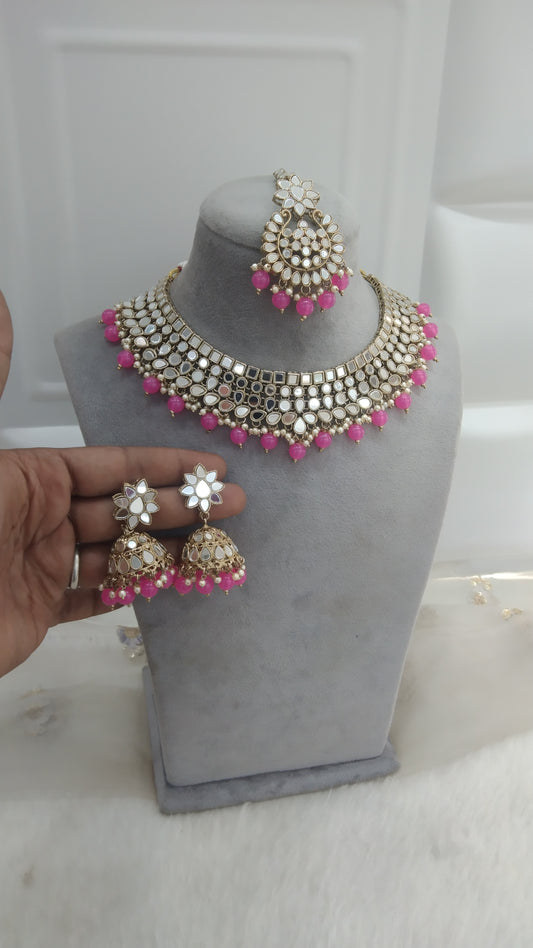 Bina Dark pink Kundan Jewelry Set