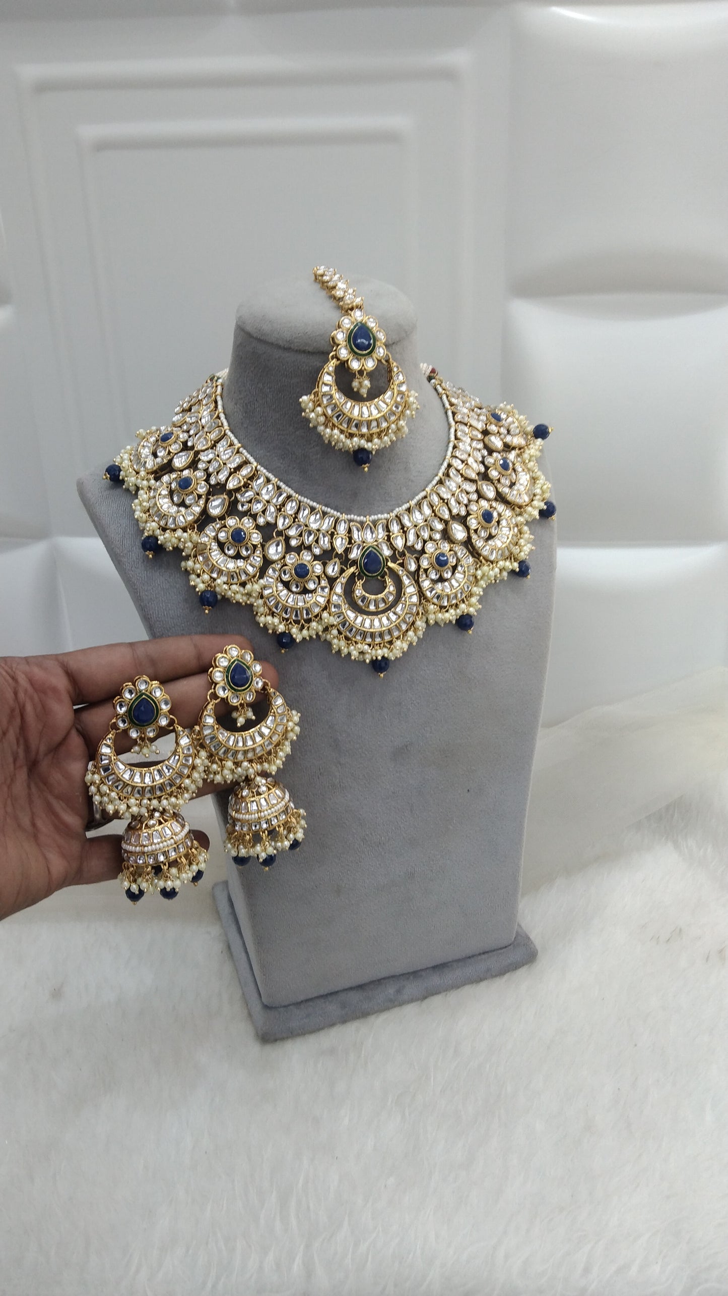 babita  Kundan Navy Blue Necklace Jewellery Set