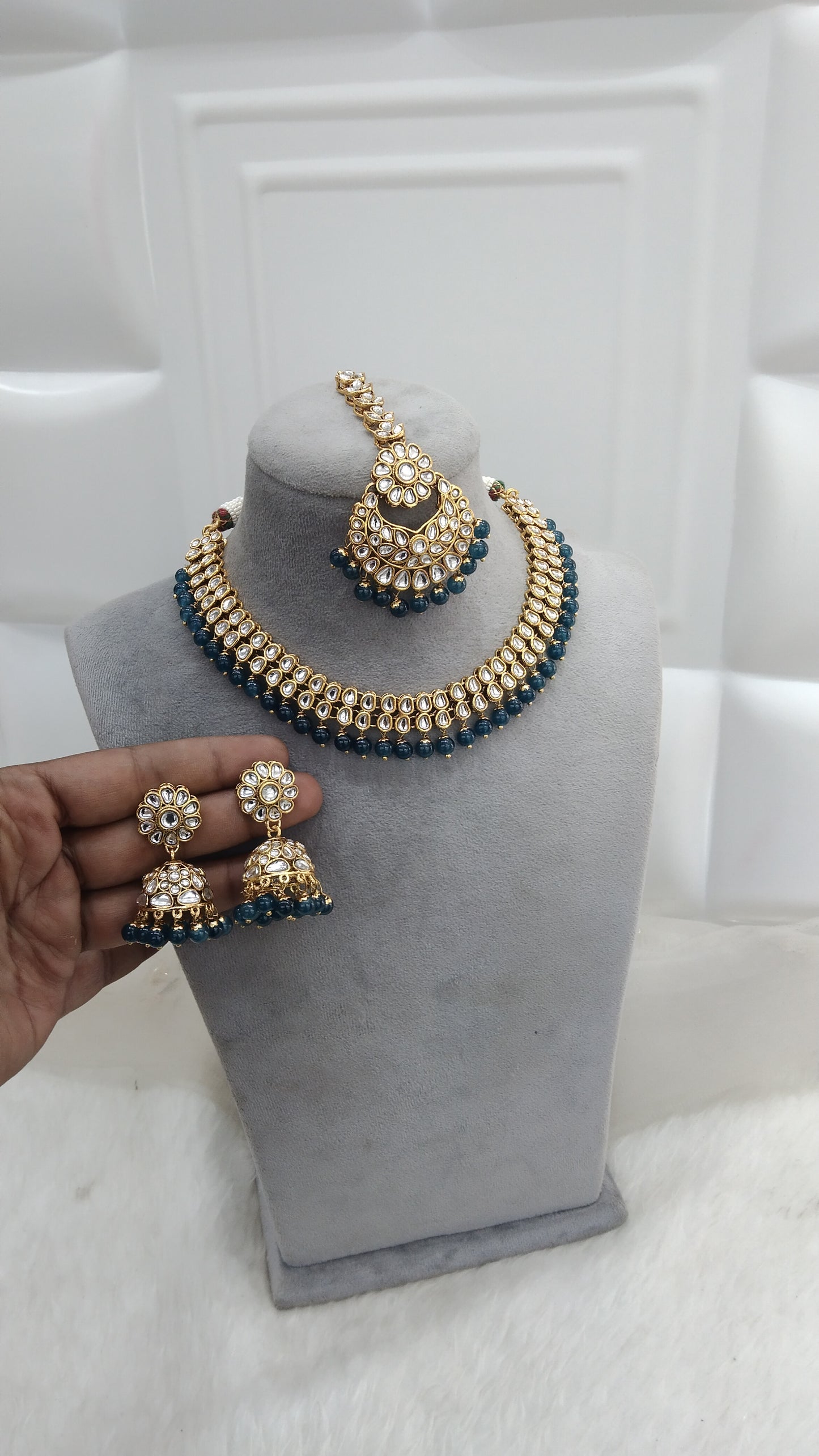 Babli Kundan Navy blue Necklace Jewellery Set