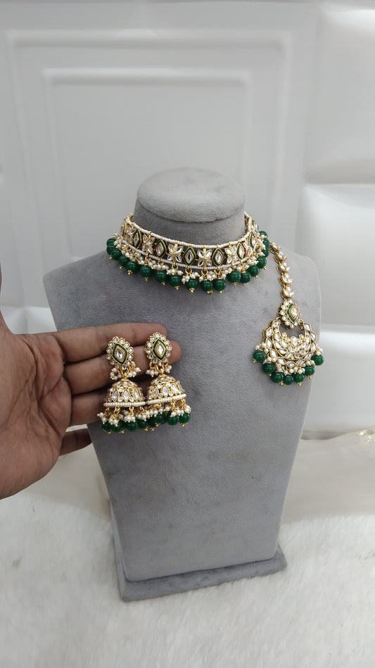 Divya Green Kundan Choker Jewellery Set