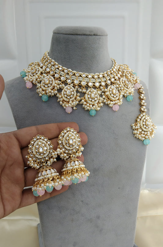 Avneet Pista pink Kundan Necklace Jewellery Set