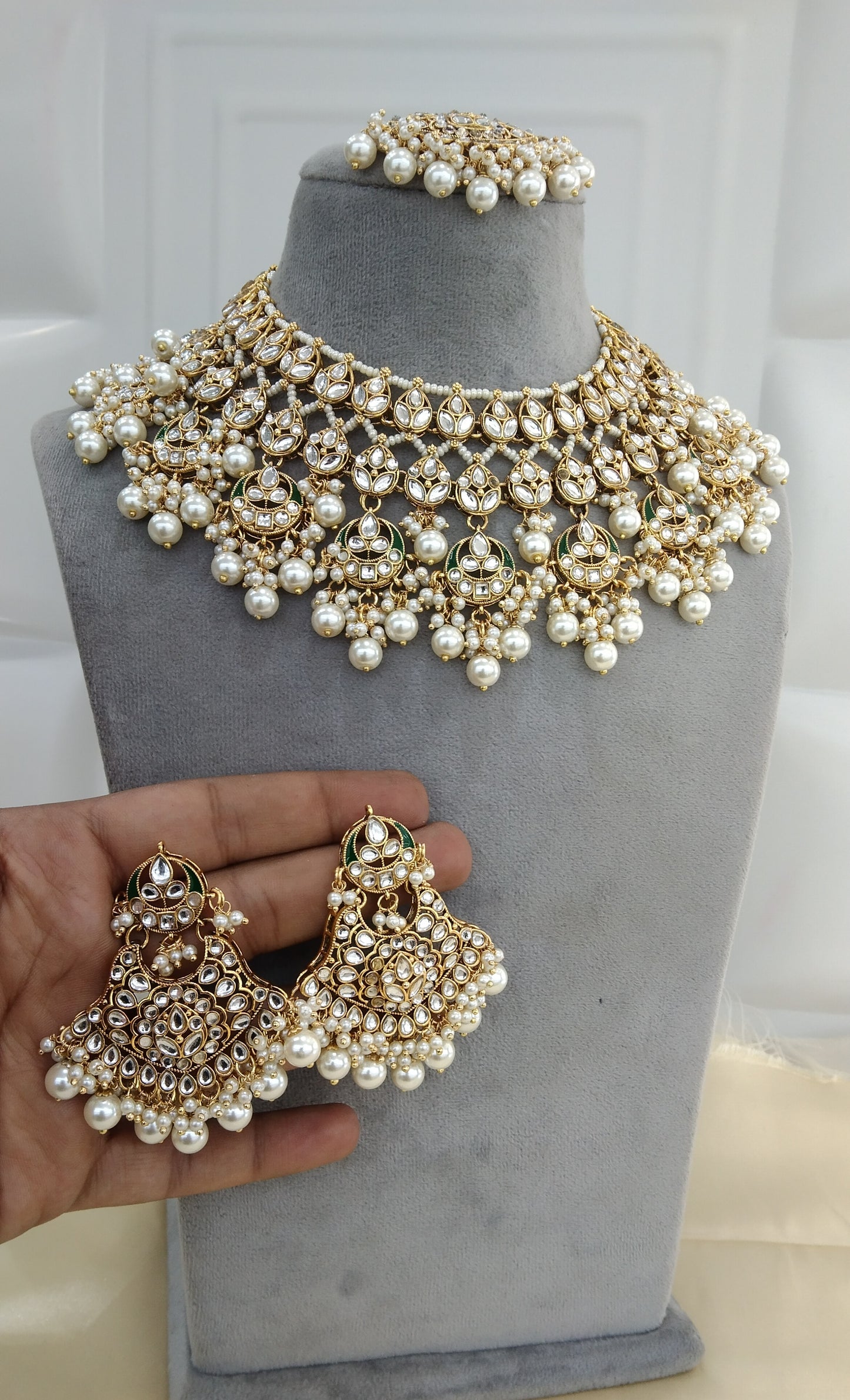 Anaya Gold white Kundan Necklace Jewellery Set