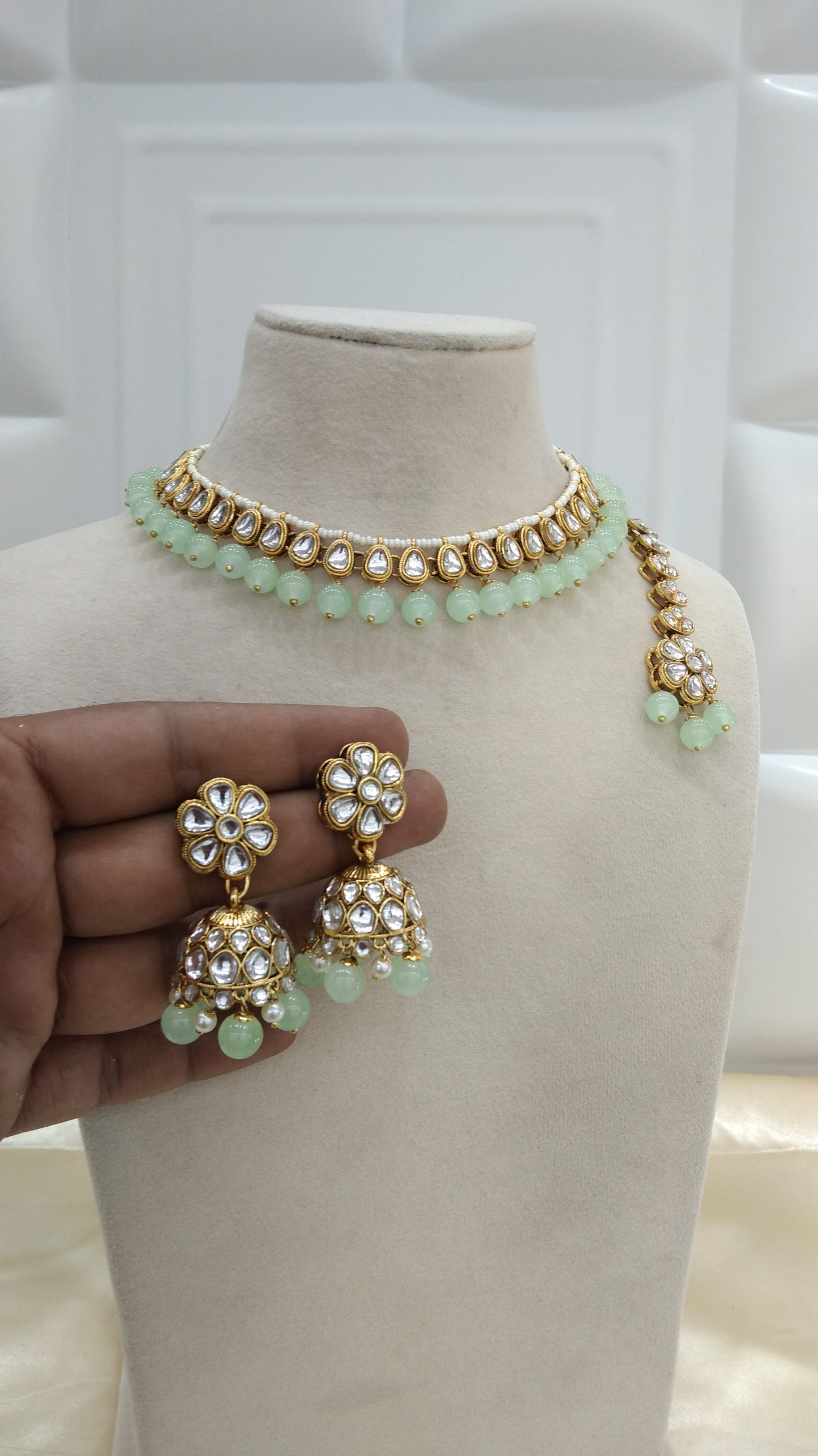Divya Pista kundan Indian Jewellery Set