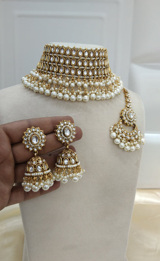 Divti white kundan Indian Jewellery Set