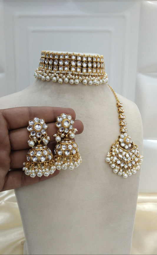 Divya White kundan Indian Jewellery Set