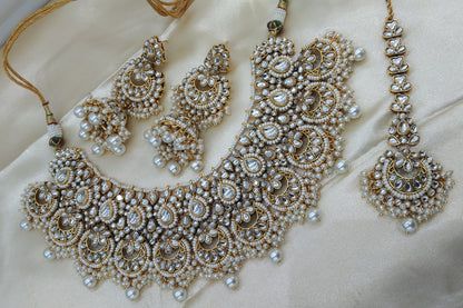 Harpreet White kundan Indian Necklace Jewellery Set