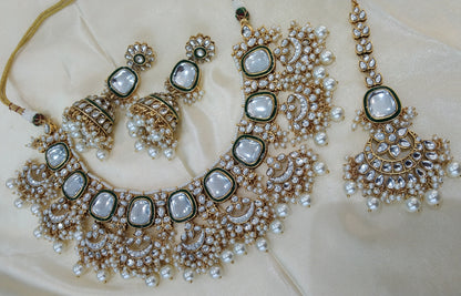 Kirat White kundan Indian Necklace Jewellery Set