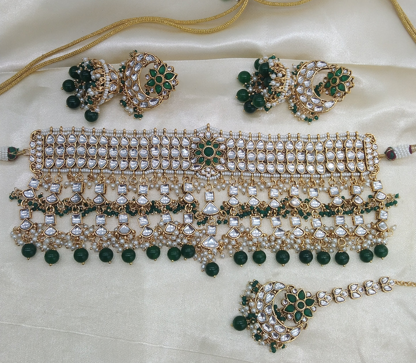 Kashmir Green kundan Indian Choker Jewellery Set