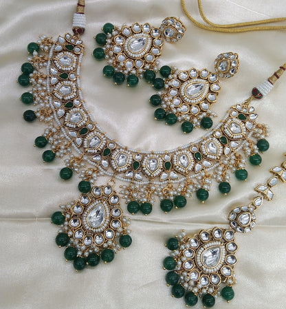 Mannu Green kundan Indian Necklace Jewellery Set