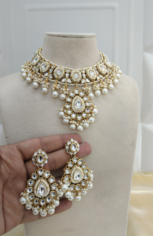 Mannu White kundan Indian Necklace Jewellery Set