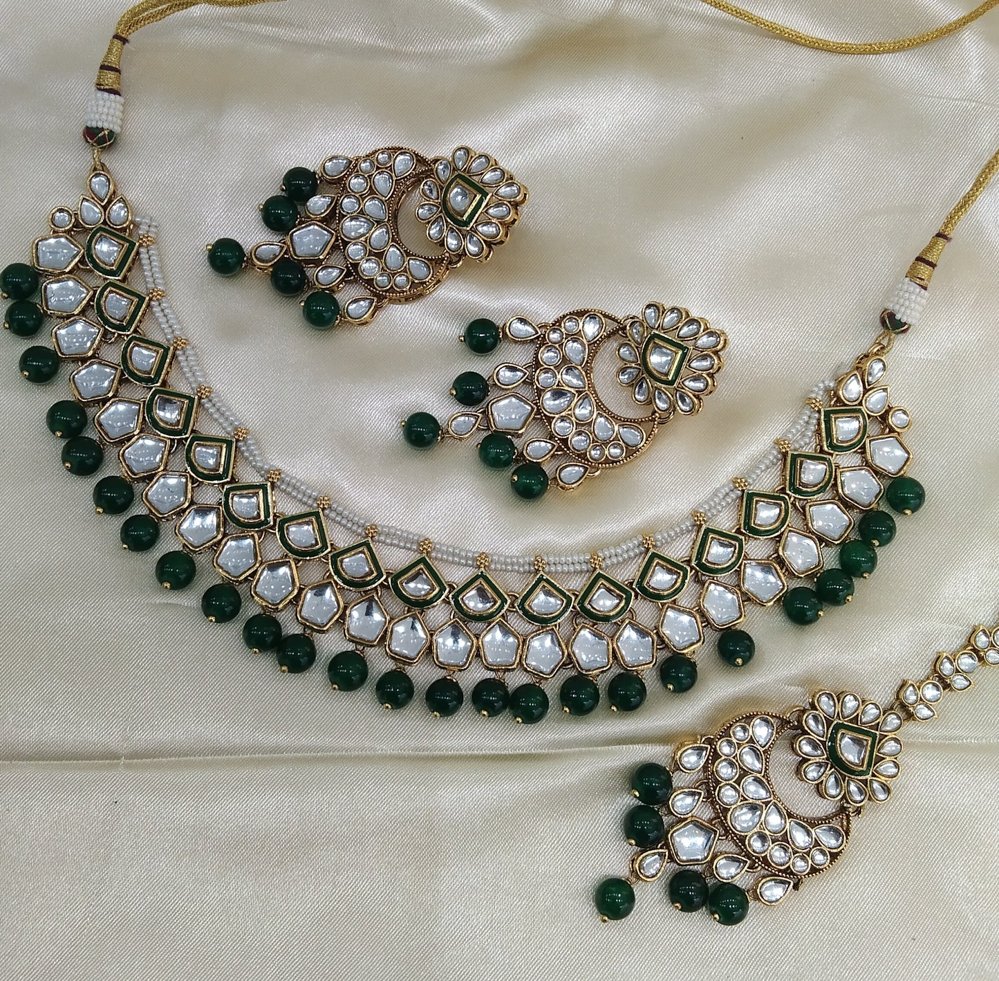 Manvi Green kundan Indian Necklace Jewellery Set
