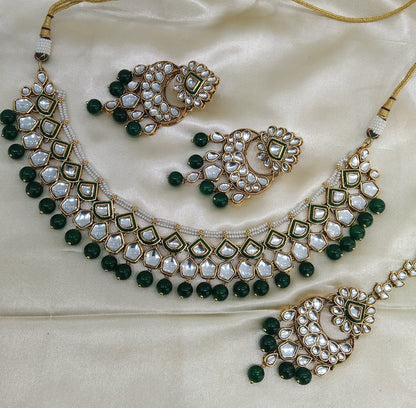 Manvi Green kundan Indian Necklace Jewellery Set