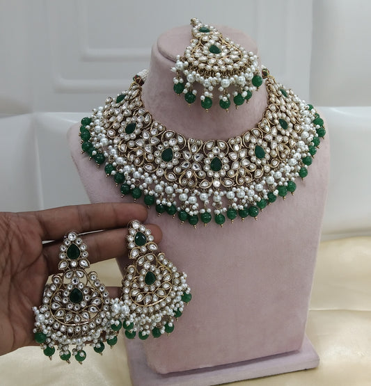 Ouma Green  kundan Indian Necklace Jewellery Set