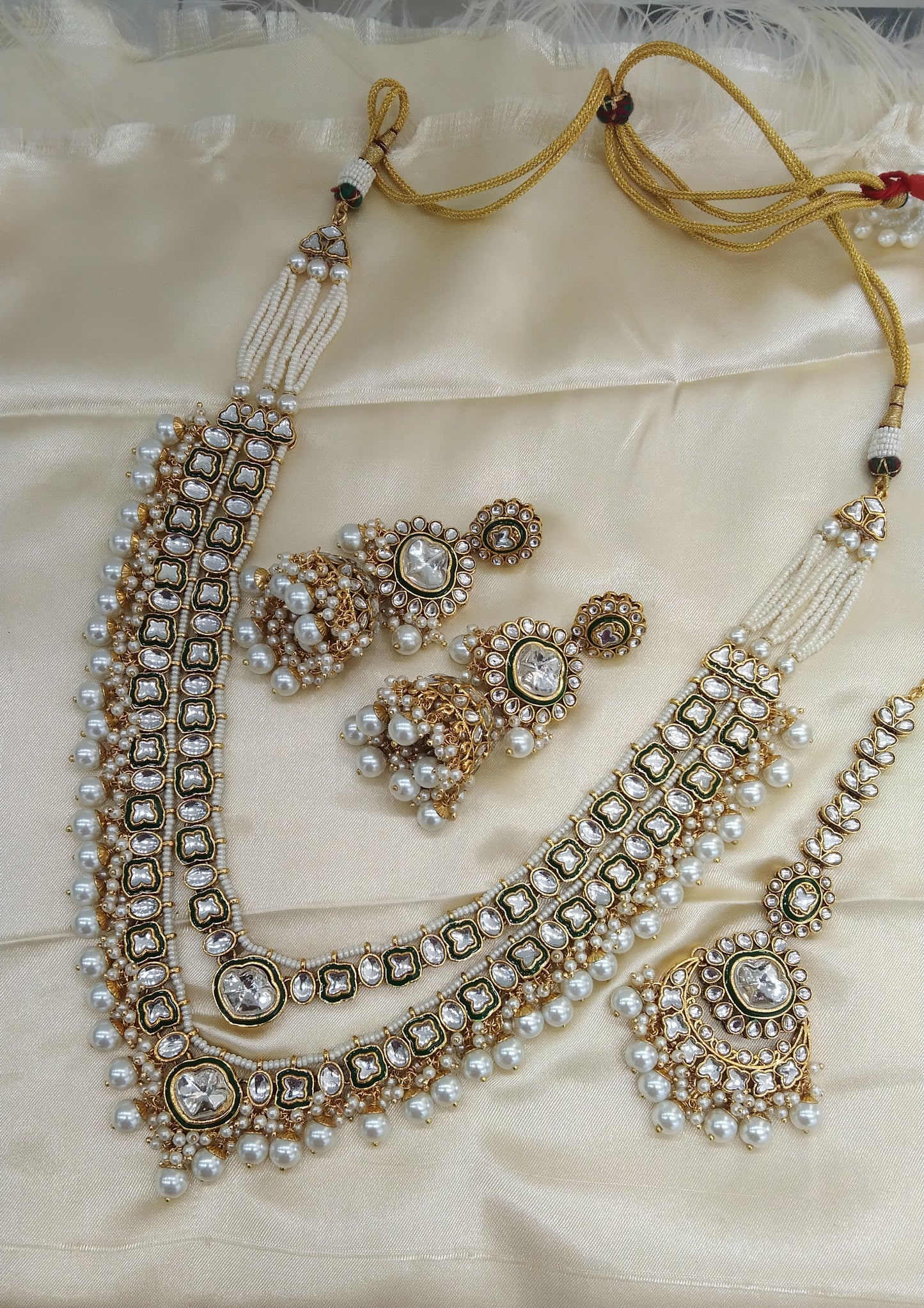 Gold white Rani Haar Kundan Jewelry Set