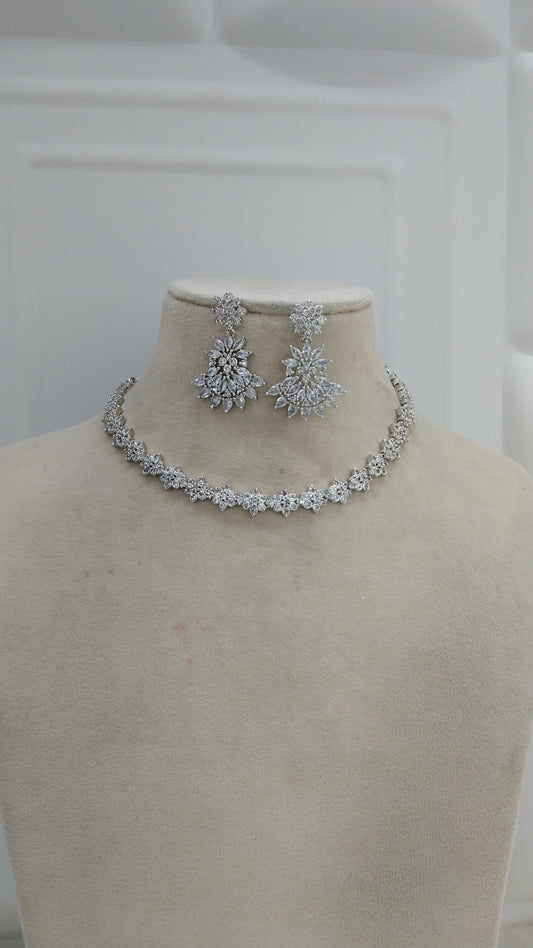 Silver Ad Sia Necklace Set