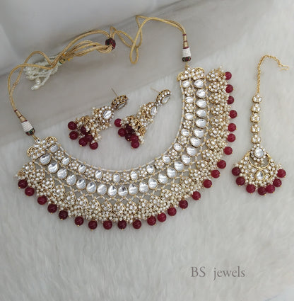 Raagavi Maroon Kundan Jewelry Set