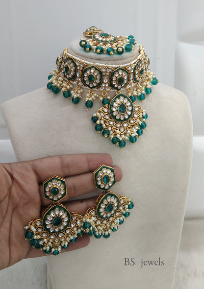 Saanvi Rama Green Kundan Jewelry Necklace Set