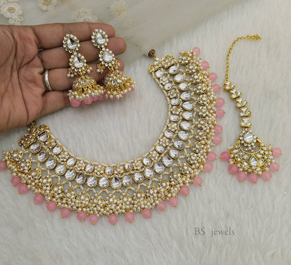 Raagavi Gaajri Kundan Jewelry Necklace Set