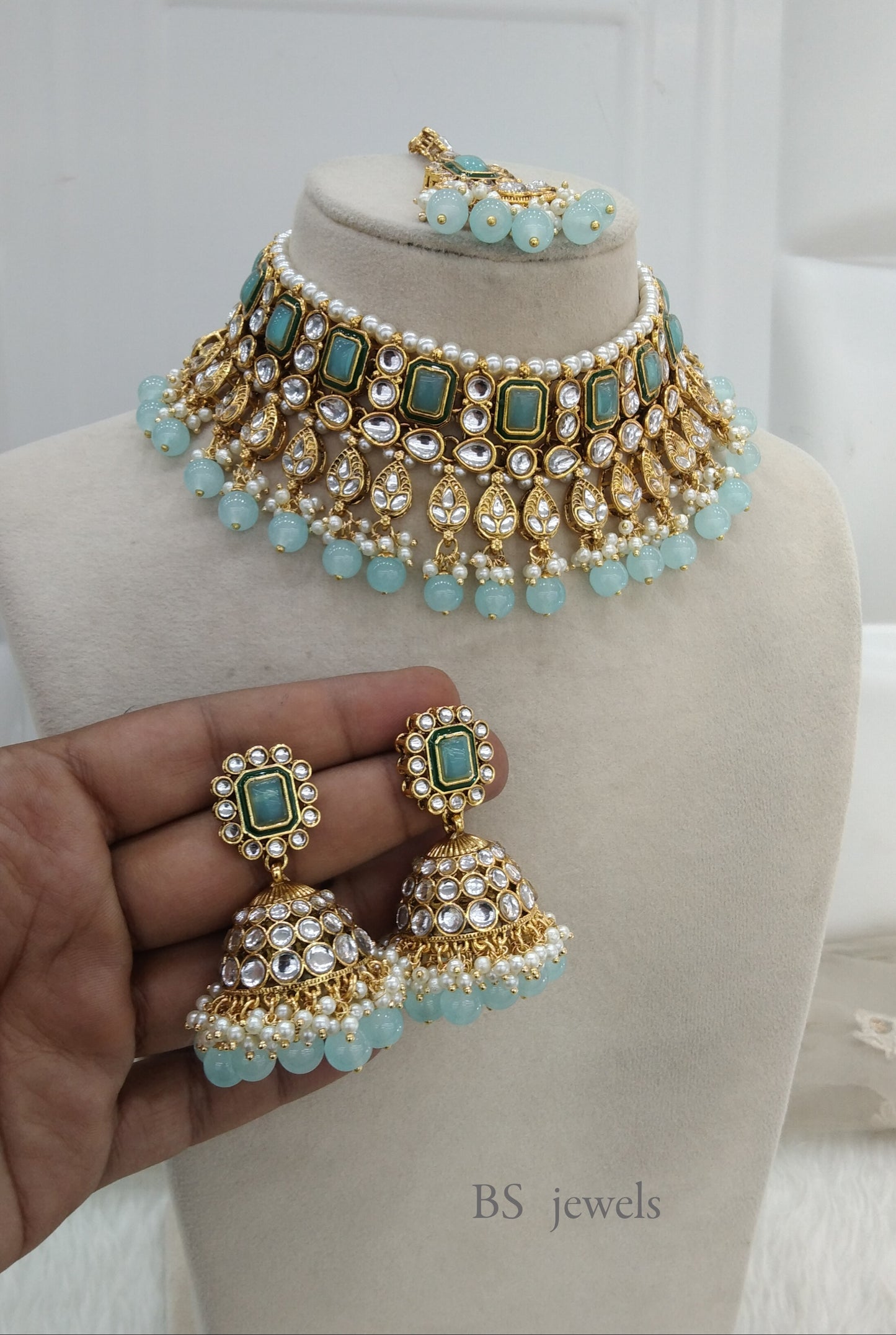 Sky Blue Kundan Jewelry Shayla choker Set