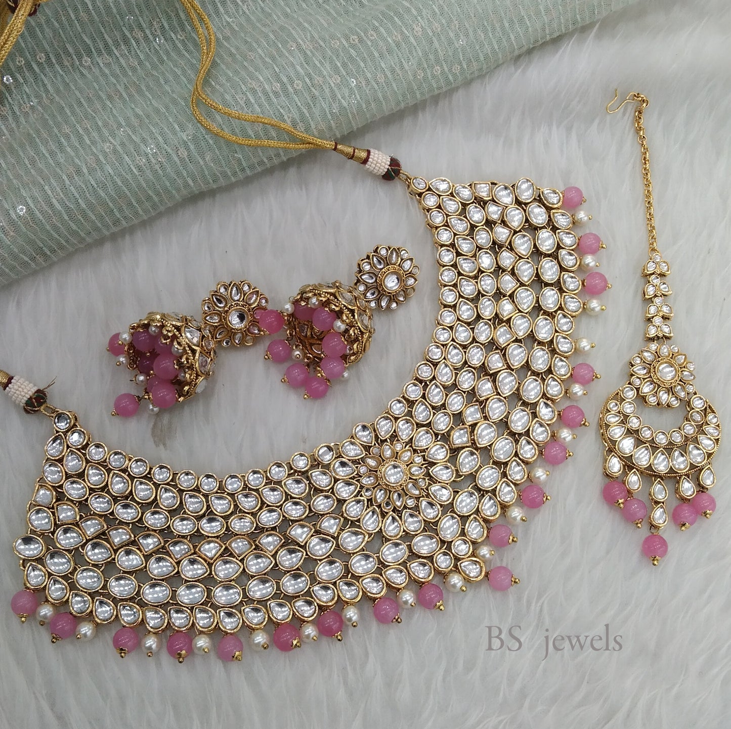 Gajri  Kundan Jewelry Spoken Necklace Set