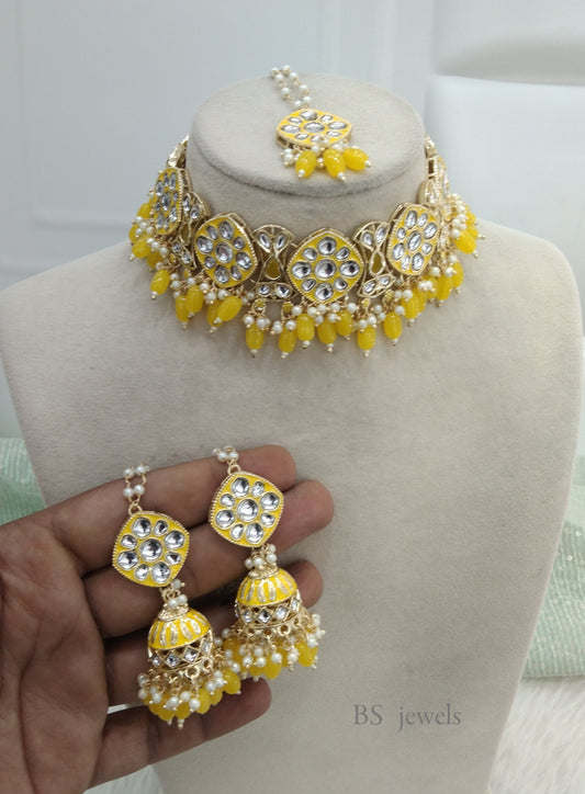 Yellow Kundan Choker Salnon Jewelry Set