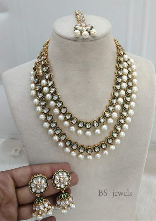 White Kundan Jewelry Tishu Set