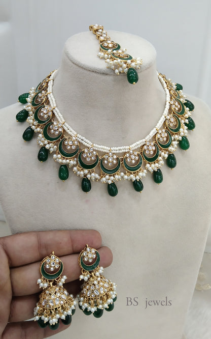 Tanvi Green Kundan Jewelry Set