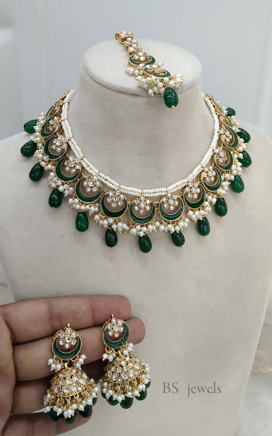Tanvi Green Kundan Jewelry Set