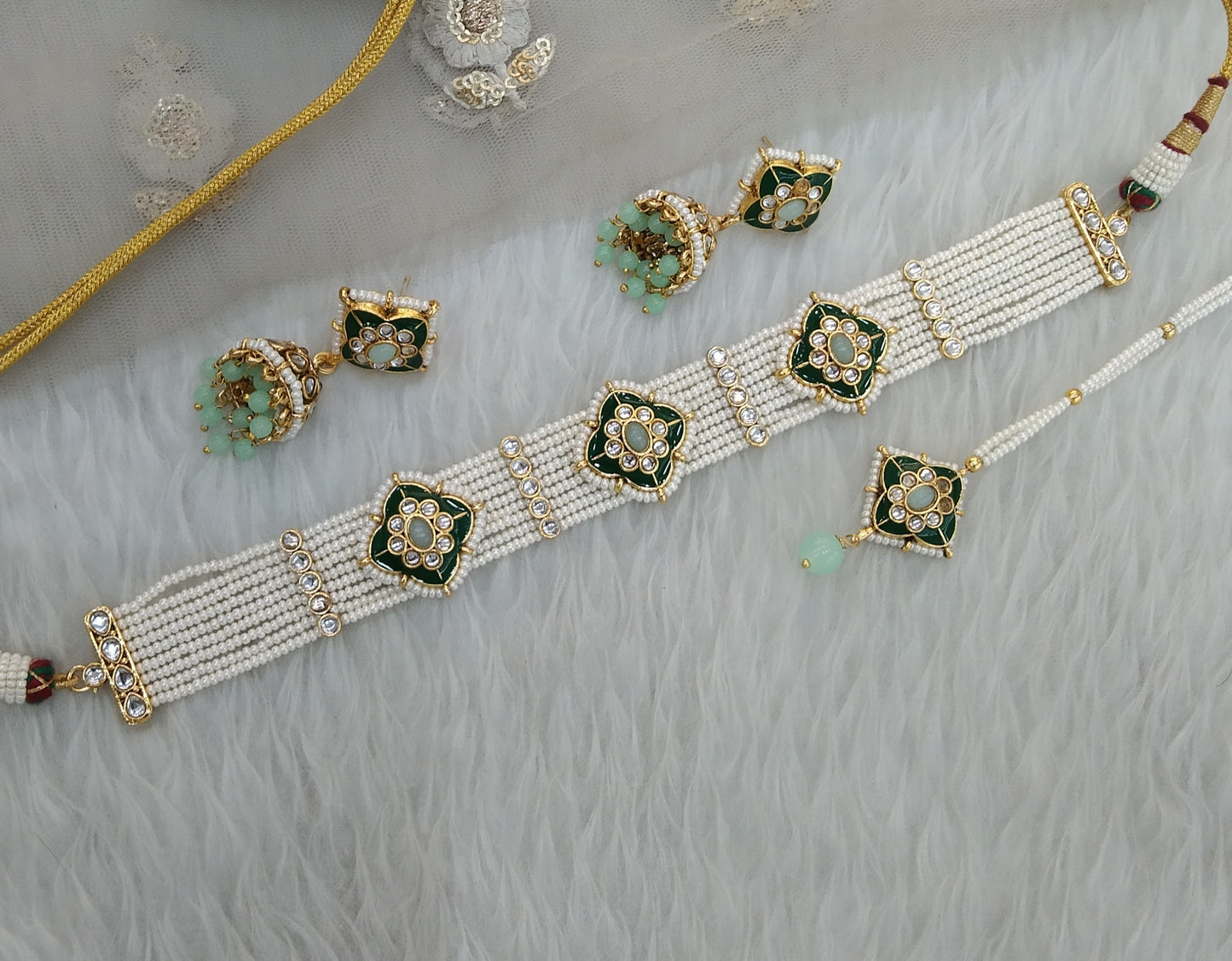 Kundan Choker Pista Jewelry sai Set