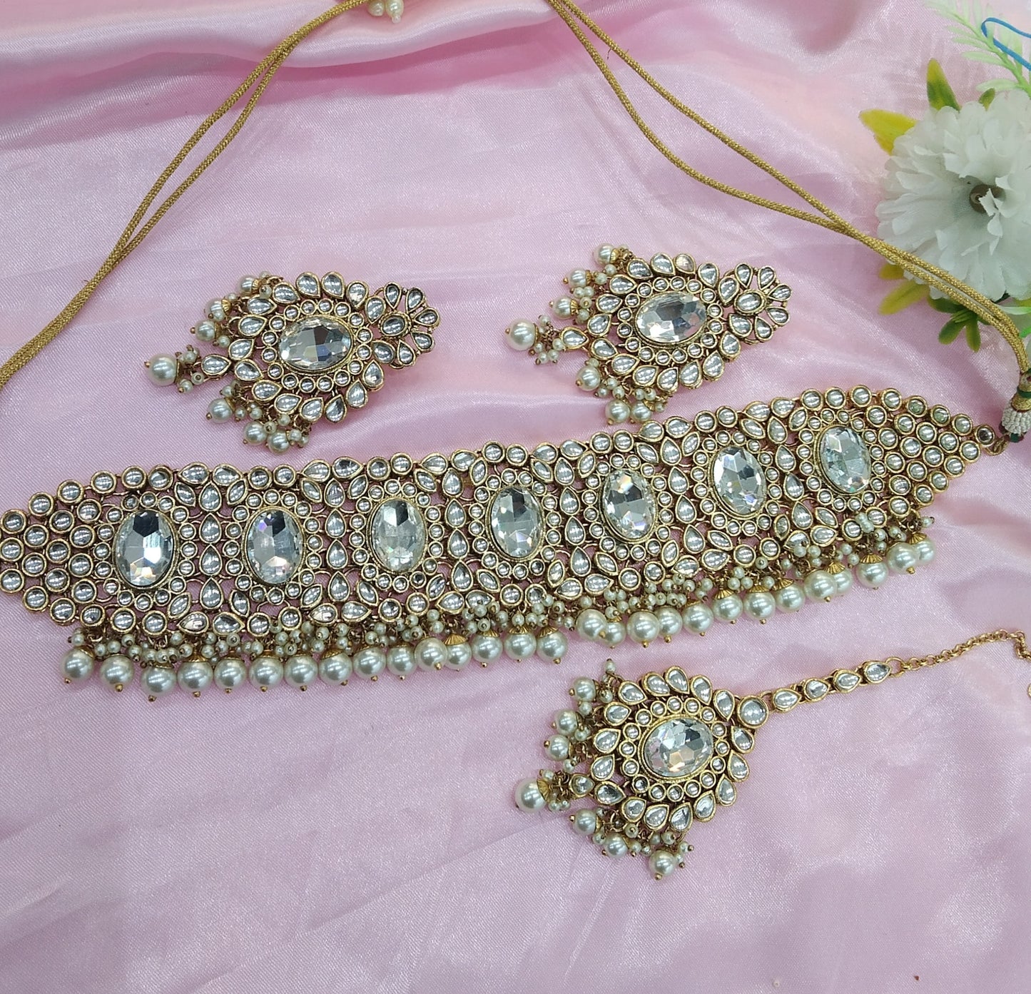 White Kundan Choker Jewellery Ufa Set