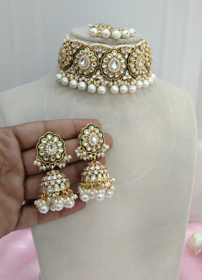 White Kundan Choker Jewellery Wamil Set