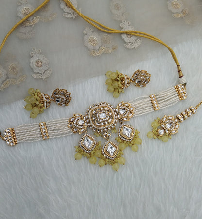 Yellow Kundan Choker Jewellery Hansin Set