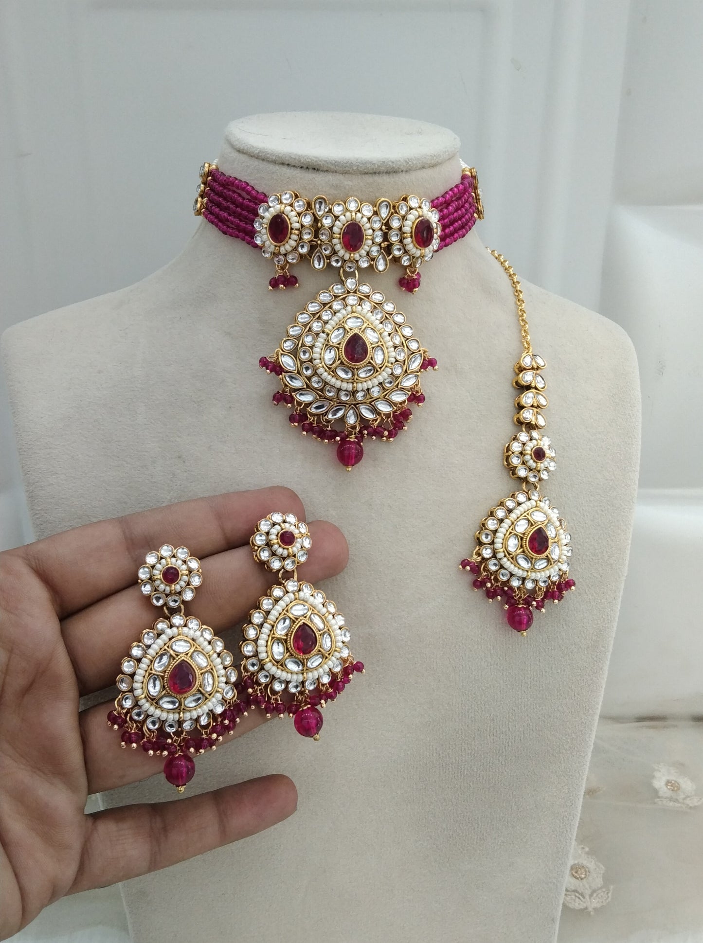Majenta Kundan Choker Jewellery Faham Set