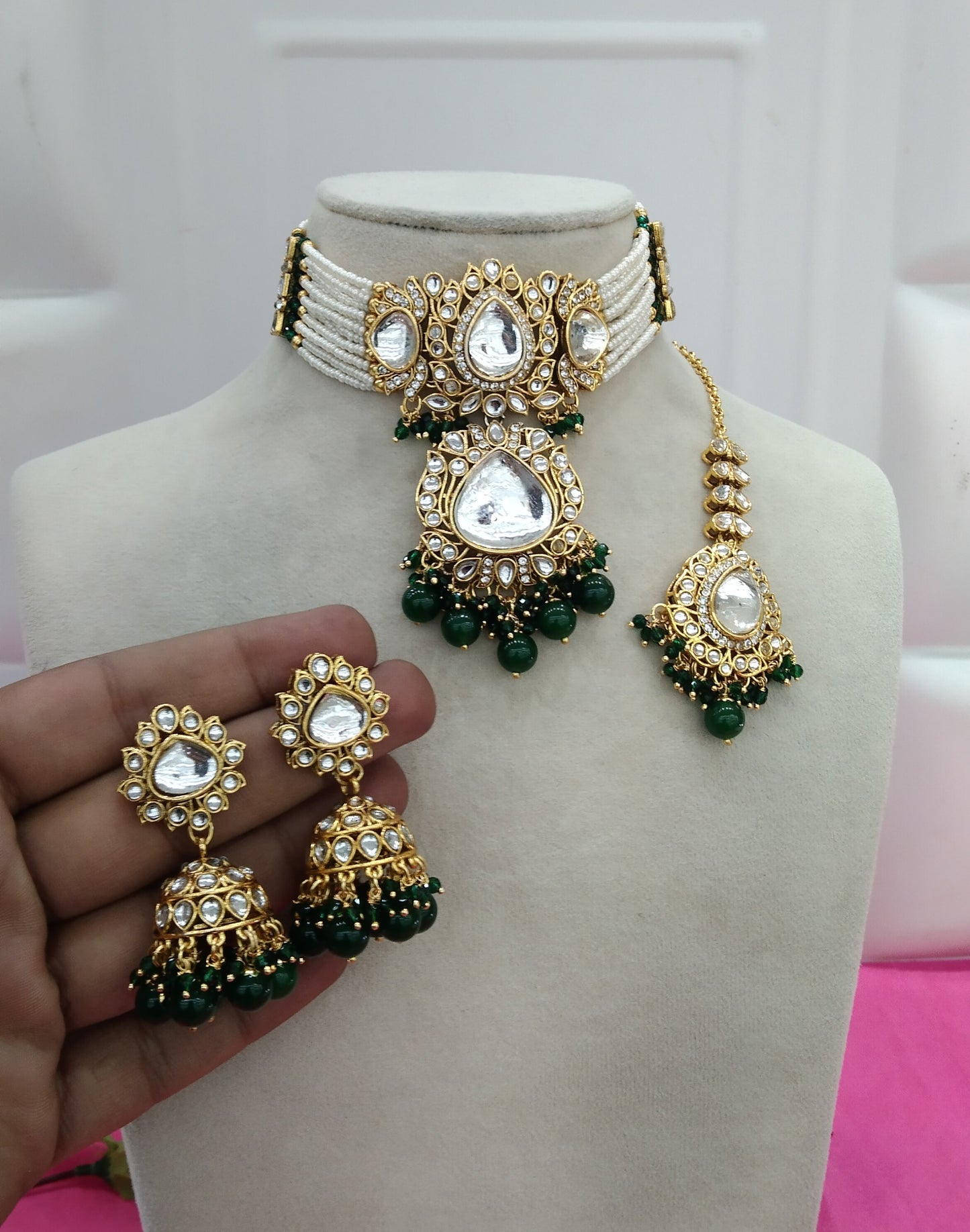 Green Kundan Choker Jewellery Jomes Set