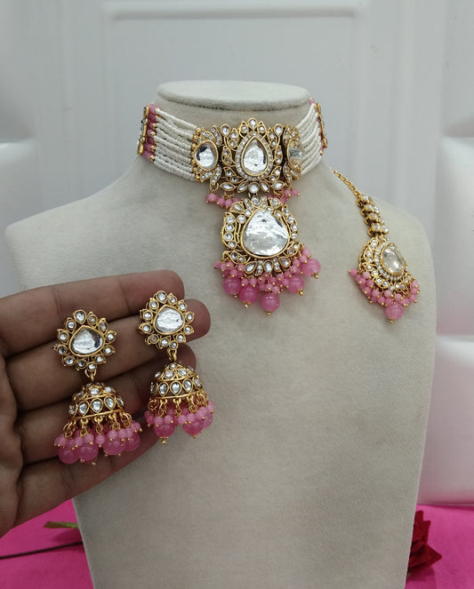 Gaajri Kundan Choker Jewellery Jomes Set