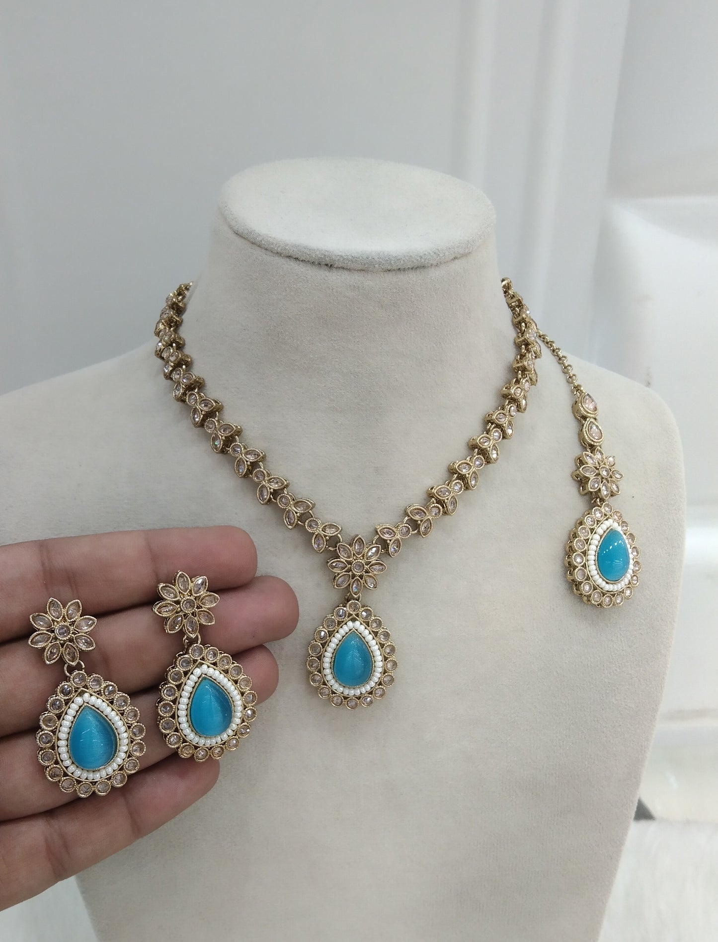 SkyBlue Necklace Jewellery Rishi Set