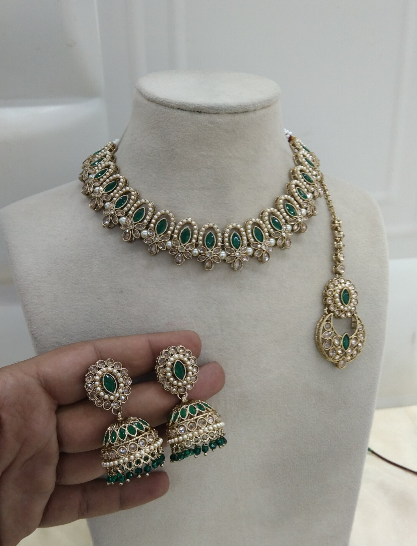Green Necklace Jewellery Mira Set