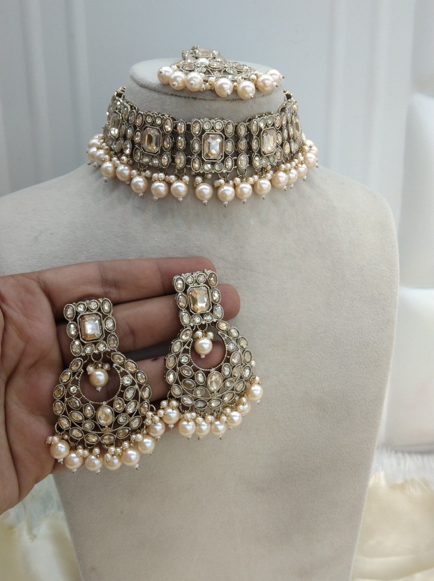 Antique Gold Choker Jewellery Ibhan Set