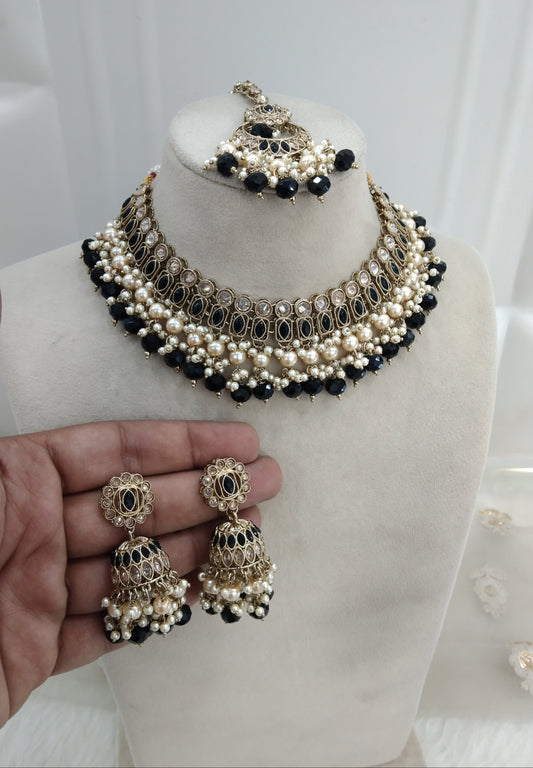 Black necklace Jewellery Anika Set