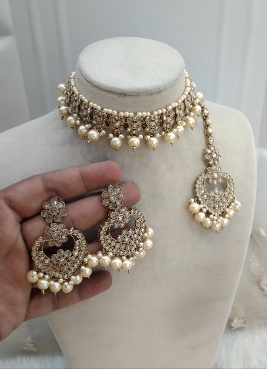 Antique Gold Choker Jewellery Host  Set