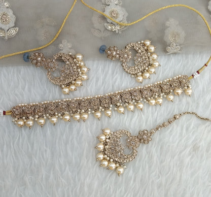 Antique Gold Choker Jewellery Host  Set