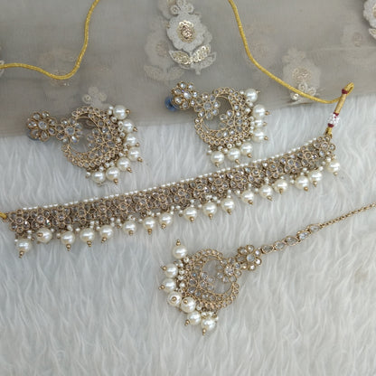 Antique White Choker Jewellery Host  Set